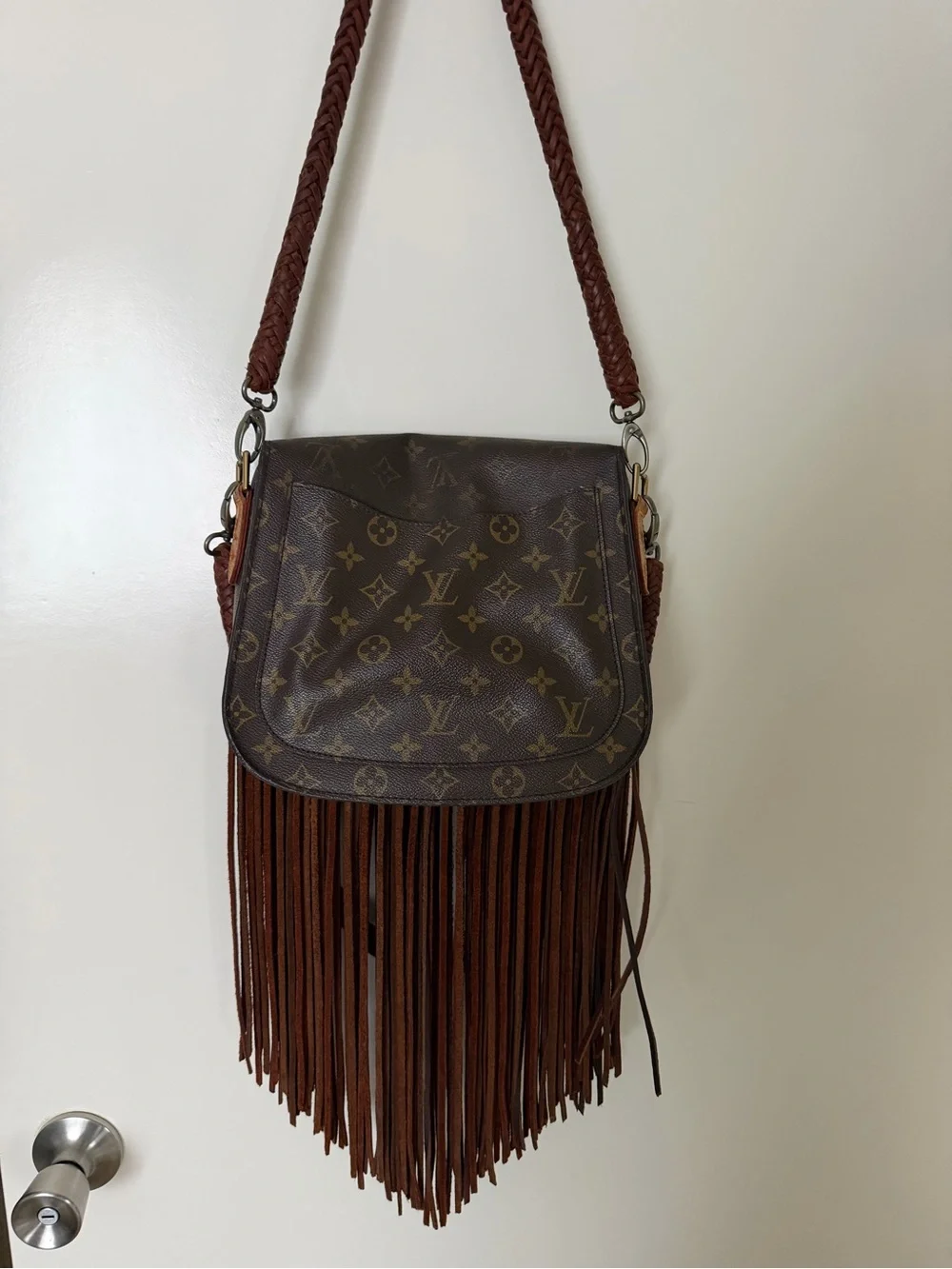 Louis Vuitton Brown Monogram Fringe Crossbody with Turquoise Medallion - Picture 4 of 7
